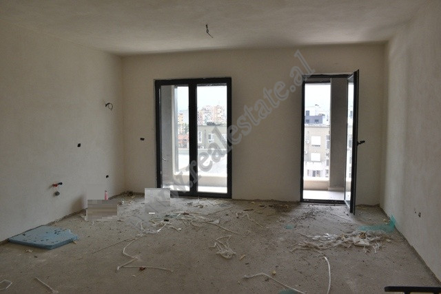 Apartament 2+1 ne shitje prane Bulevardit Zogu I ne Tirane